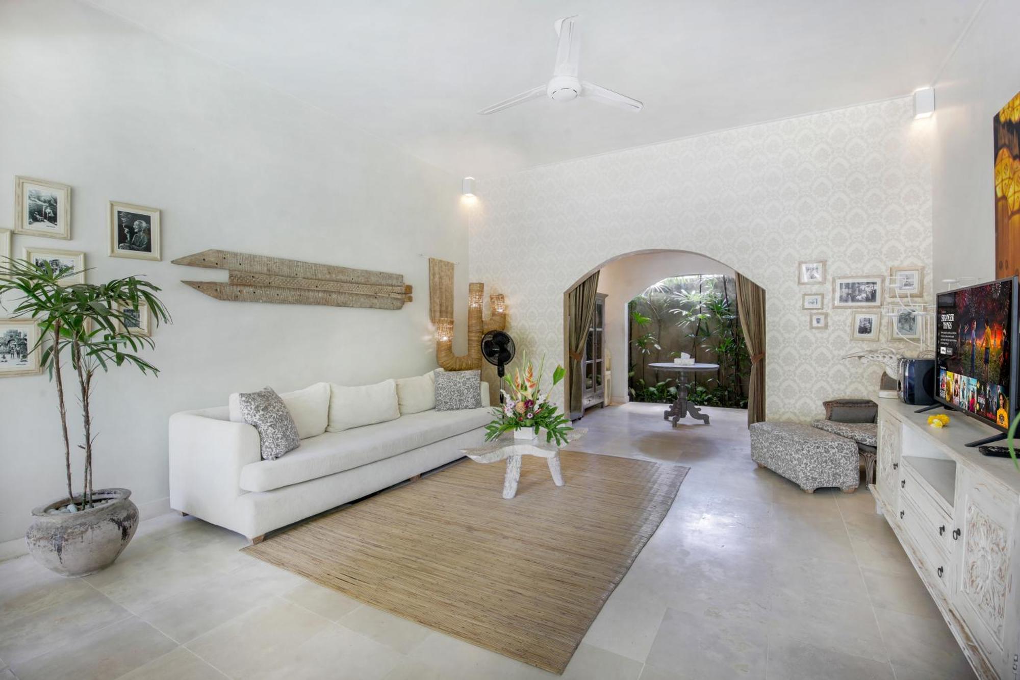 Villa Lodek Deluxe Семиньяк Экстерьер фото